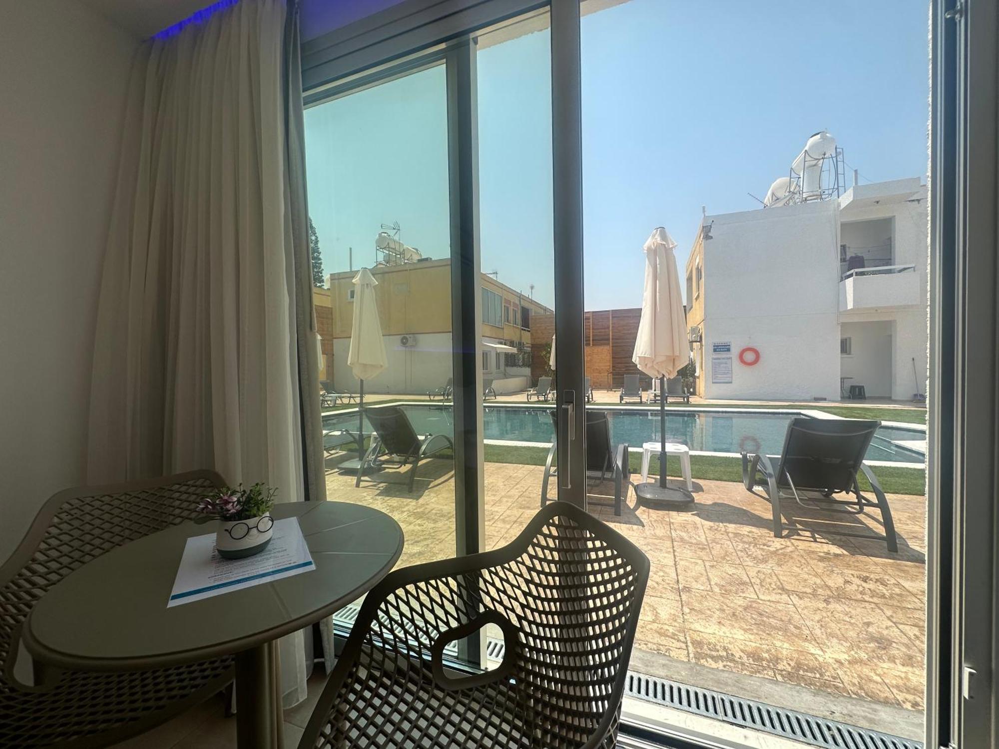 Sun Plaza - Adults Only Aparthotel *