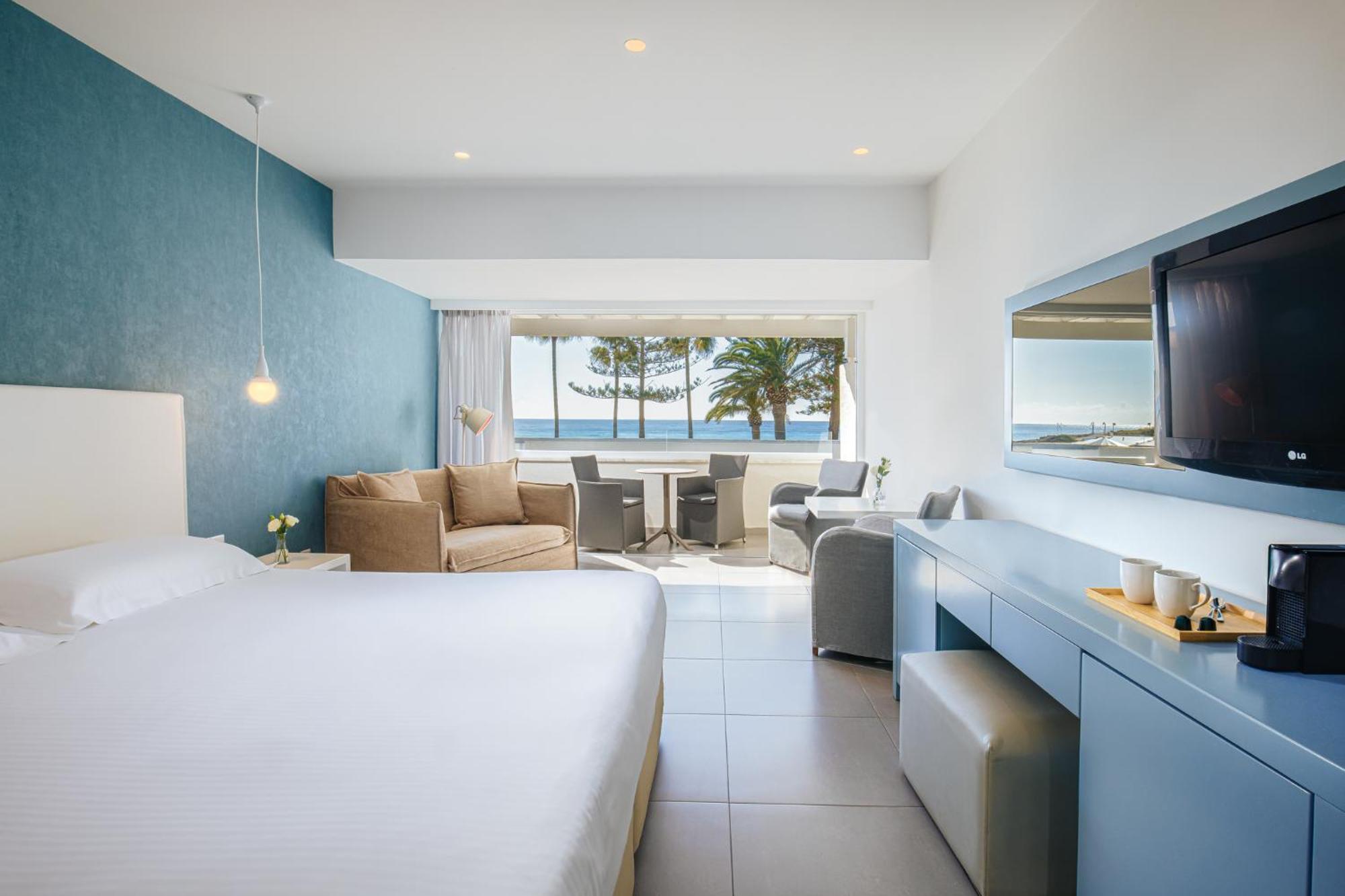 Nissi Resort 4*
