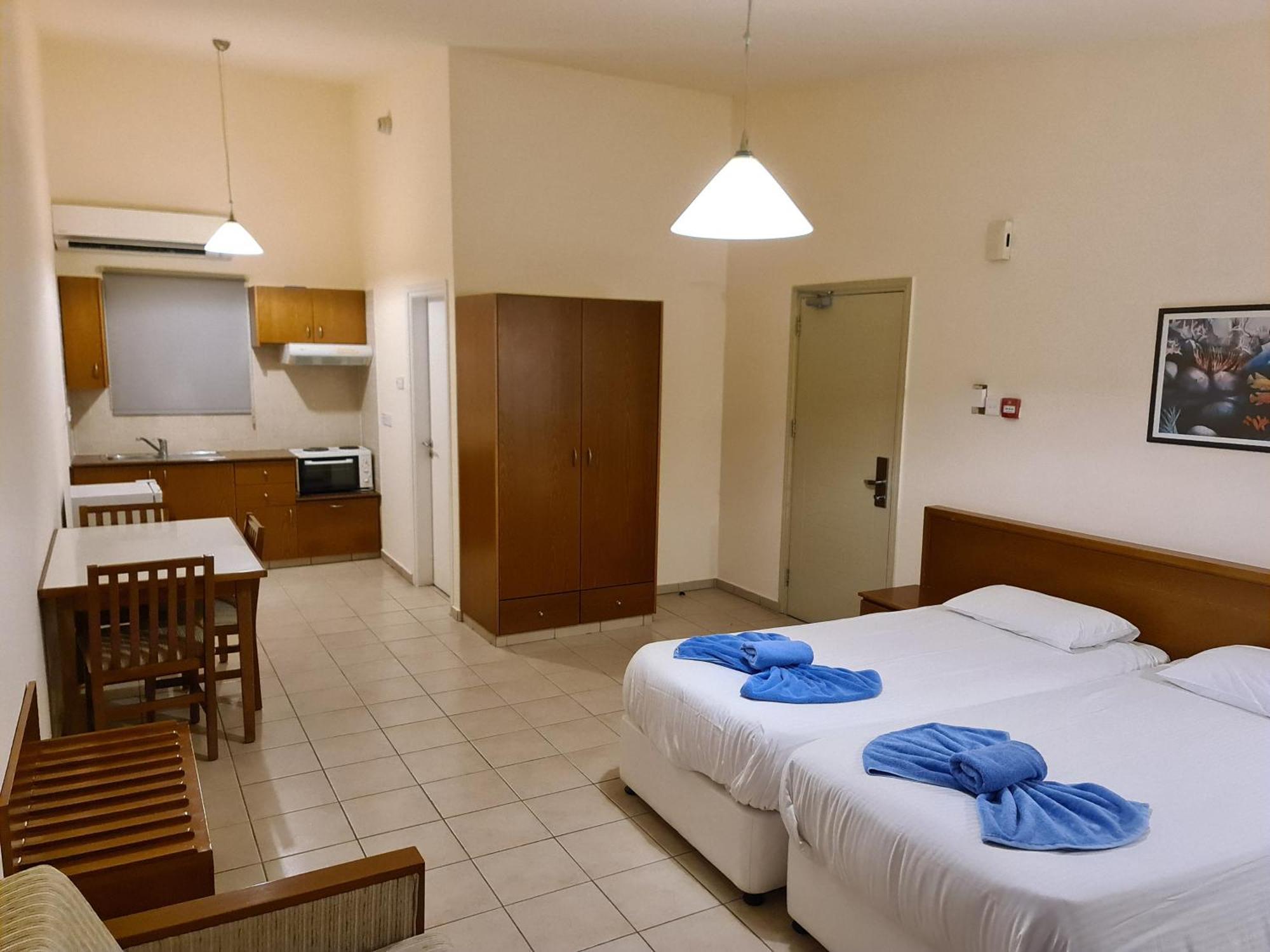 Hotel Nissiana & Ayia Napa