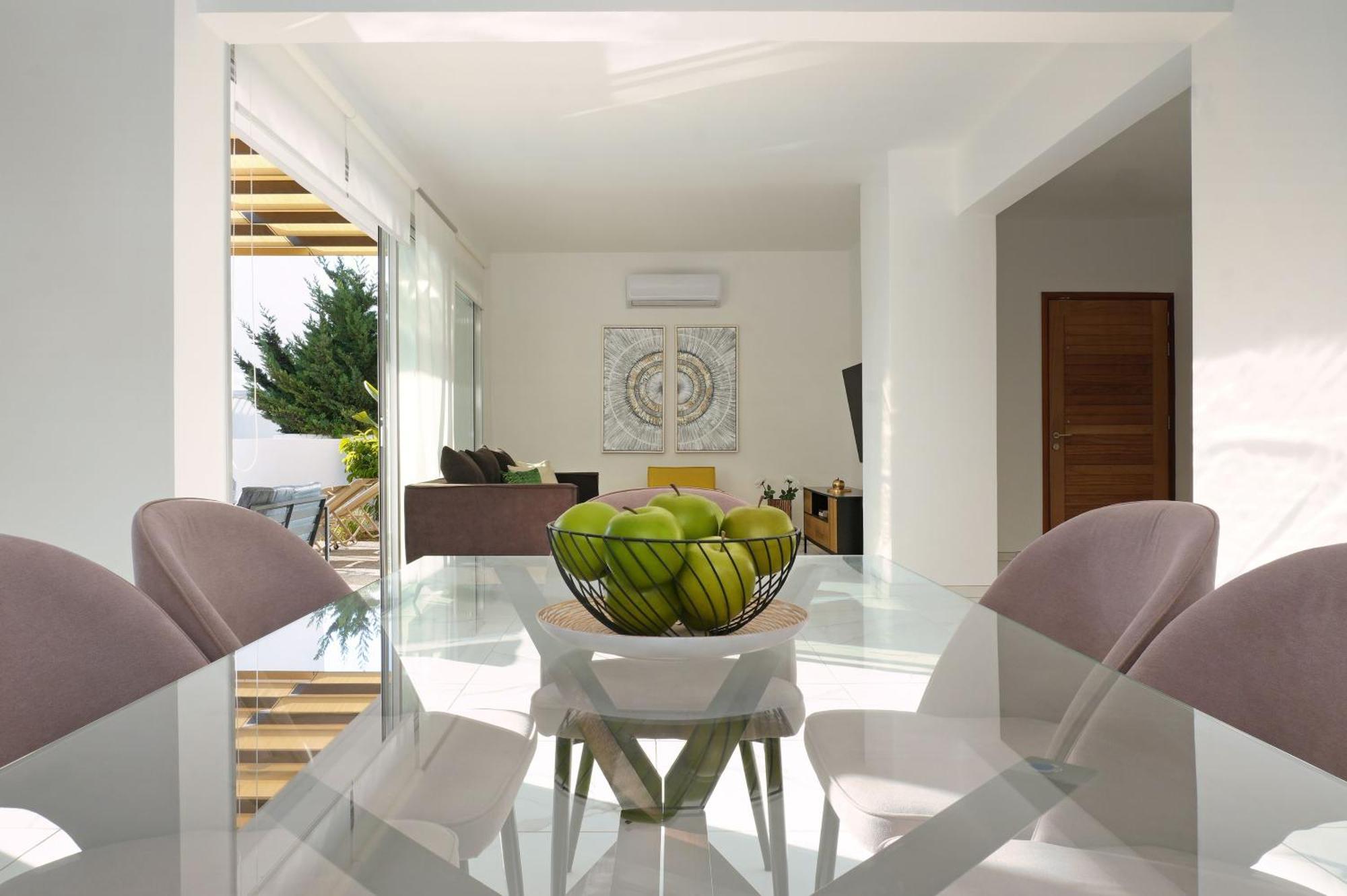 Evelin - Center Holiday home