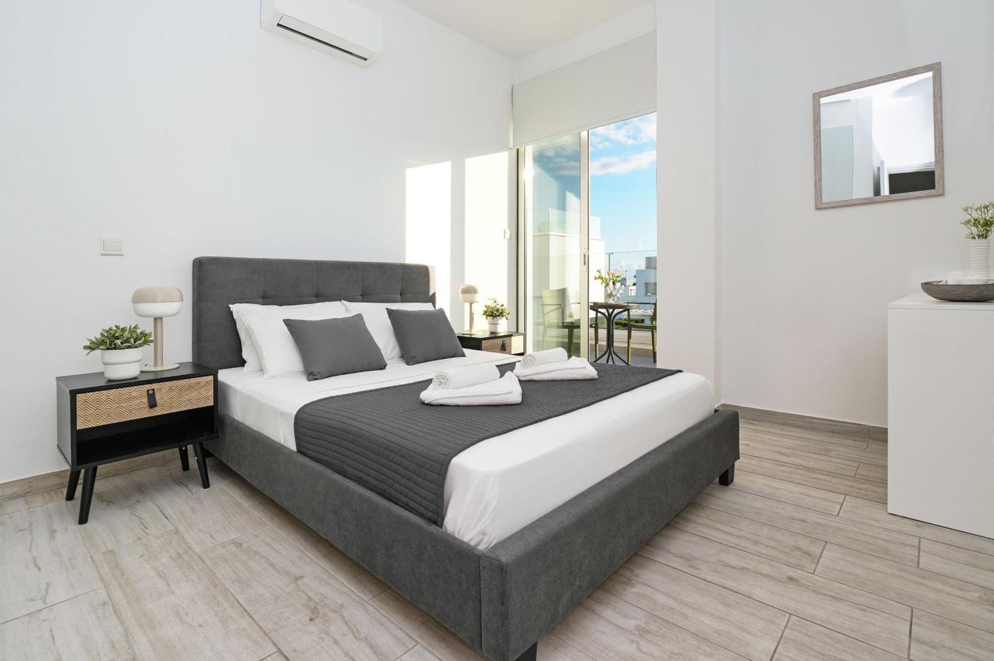 Evelin - Center Holiday home