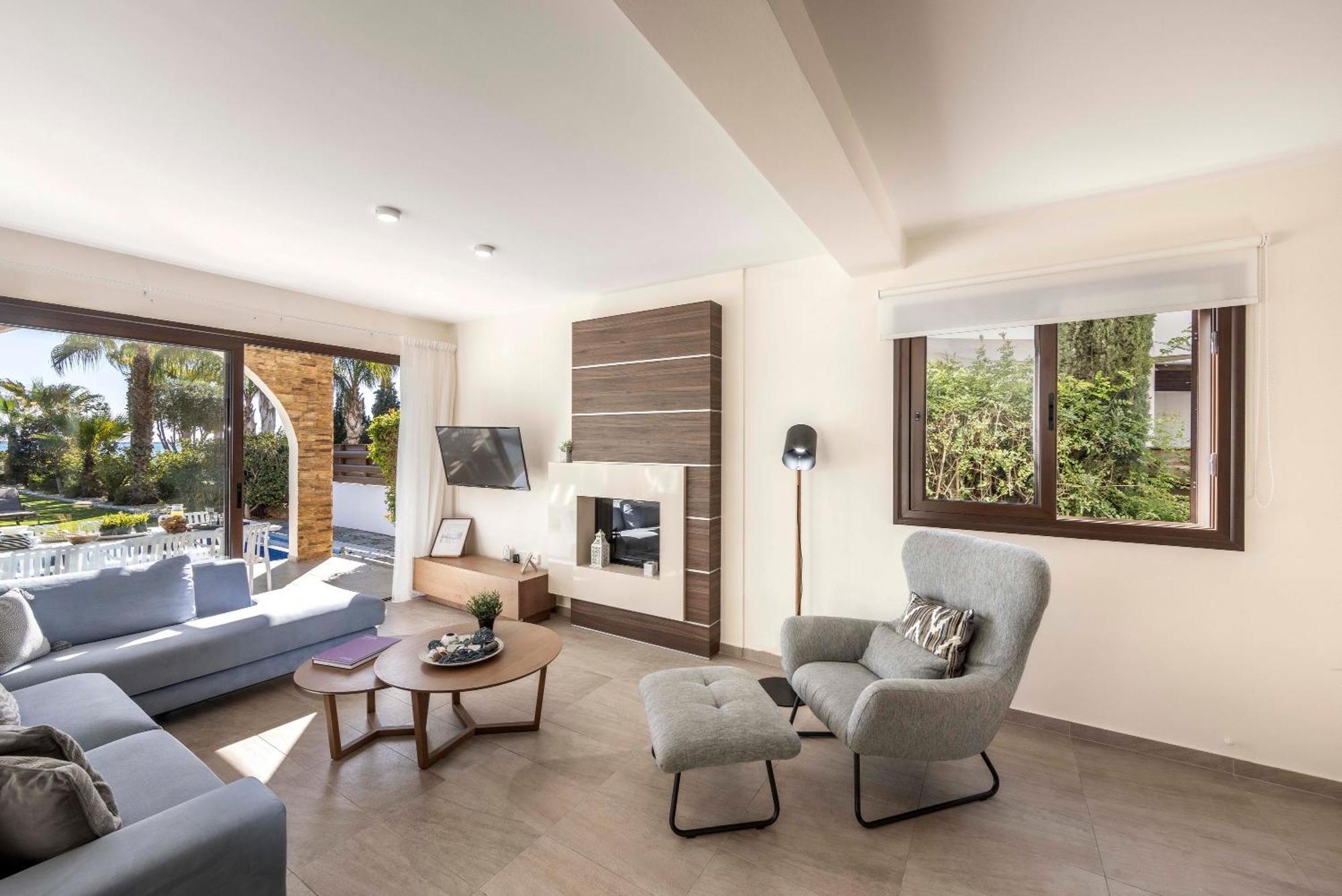 Seafront Ionion H5 Villa *