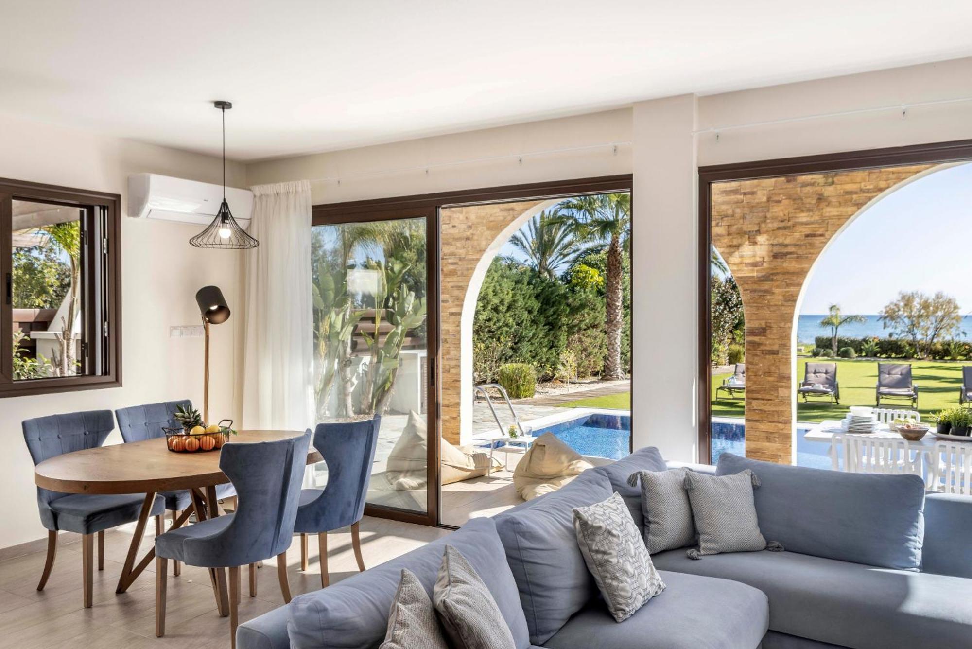 Seafront Ionion H5 Villa *