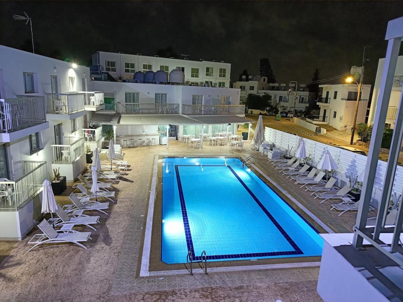 Piazza Napa Apartment Agia Napa
