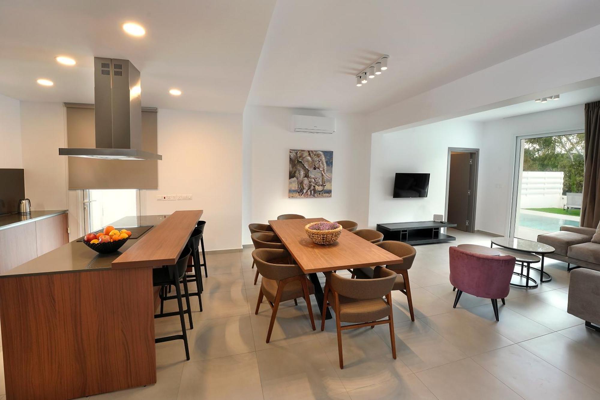Sun And Moon Luxury Villa *