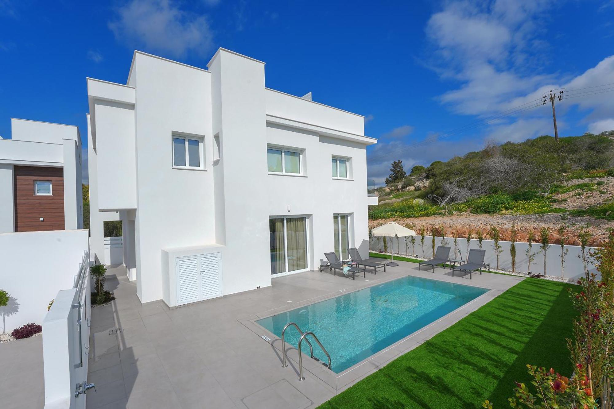Sun And Moon Luxury * Ayia Napa