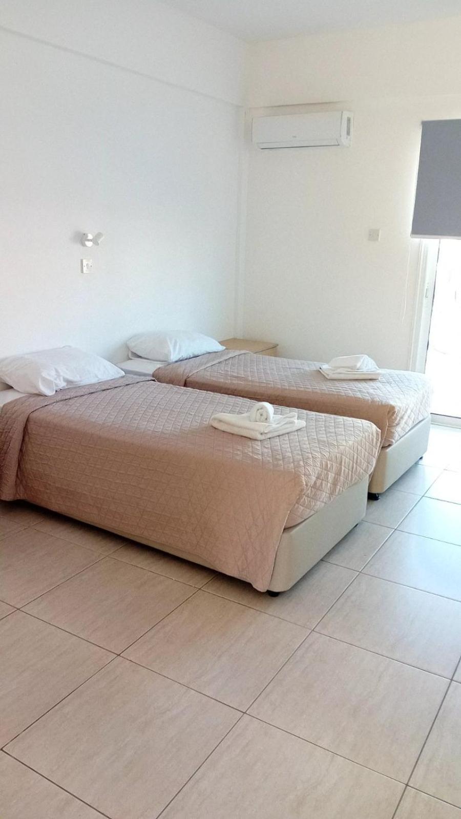 Napa Charles Apts Apartamento Agia Napa