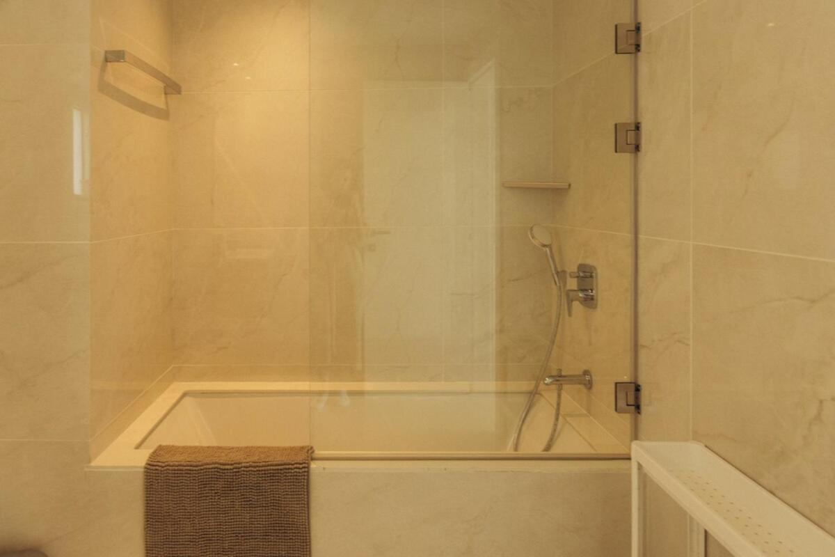 New Luxury 2br Seaview Apt, Sun City, Pool And