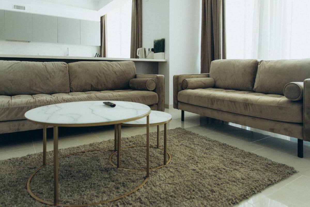 Apartment New Luxury 2br Seaview Apt, Sun City, Pool And