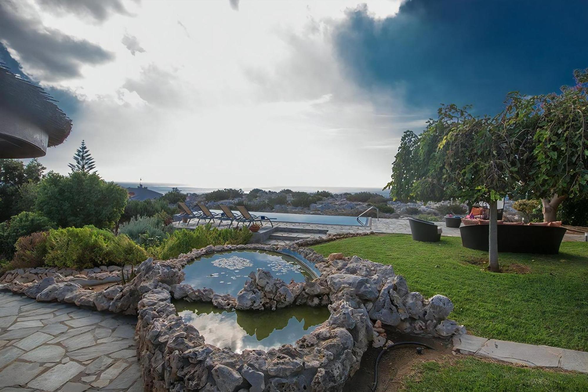 Villa Foothills, Exquisite 5bdr With Pool And Stunning Views *