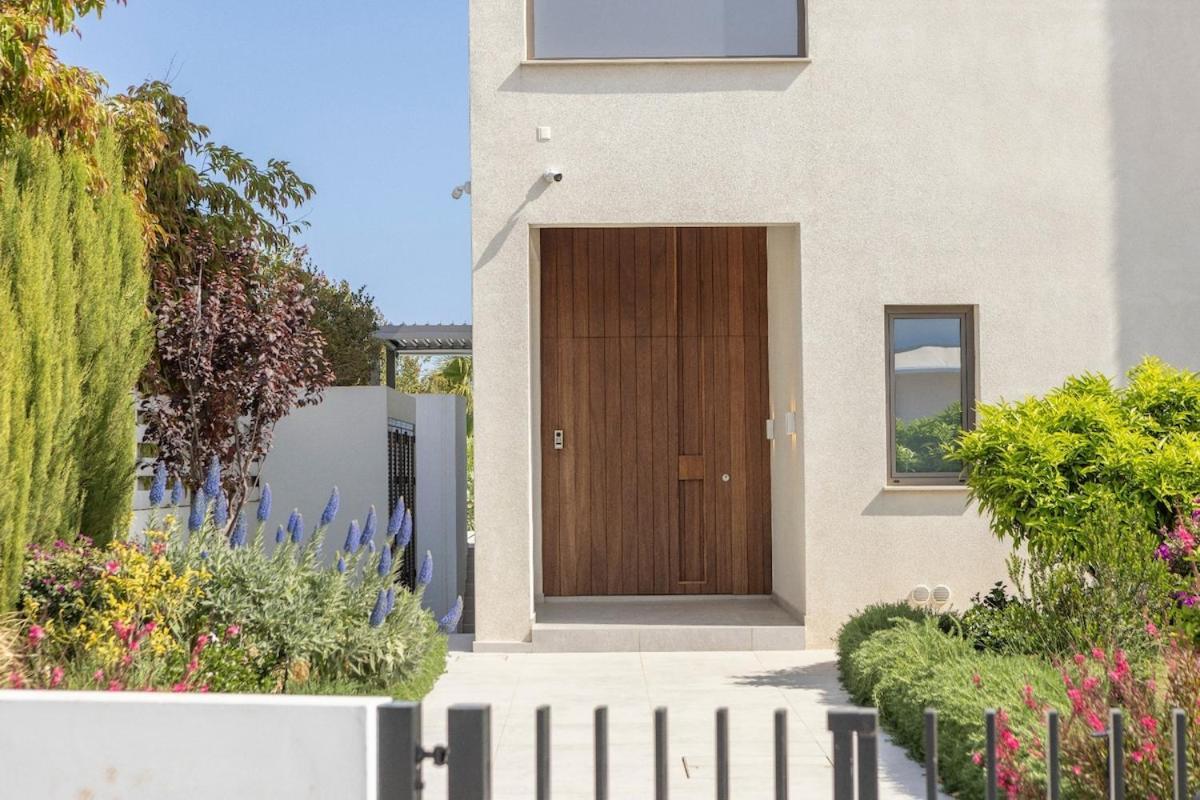 Jojo Seafront Villa Ayia Napa