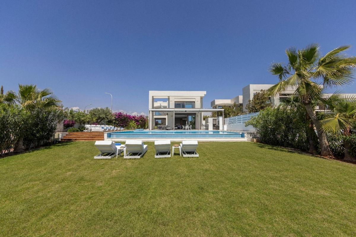 Villa Jojo Seafront *