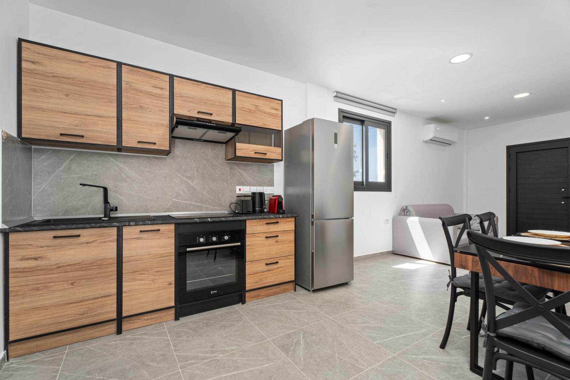 Luxury 1 & 2 Bdr 300 Meters From Sandy Beach!