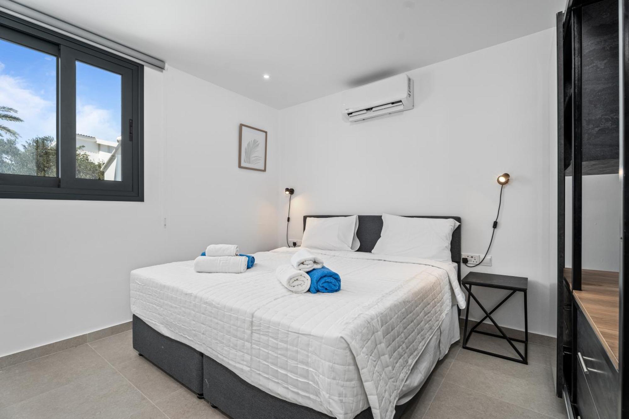 Villa Luxury 1 & 2 Bdr 300 Meters From Sandy Beach! *
