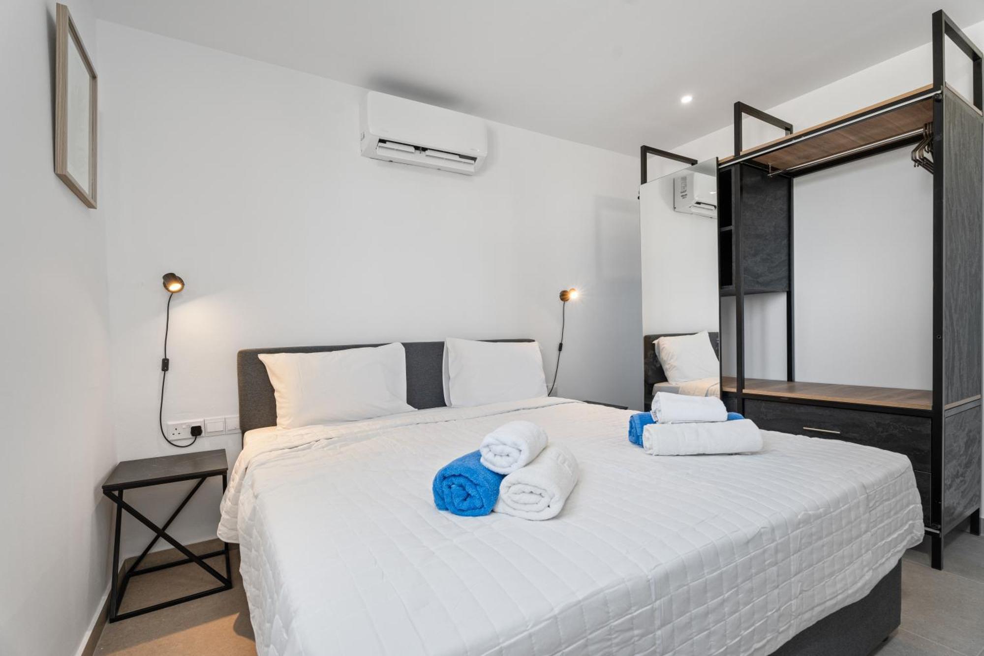 Luxury 1 & 2 Bdr 300 Meters From Sandy Beach! * Ayia Napa