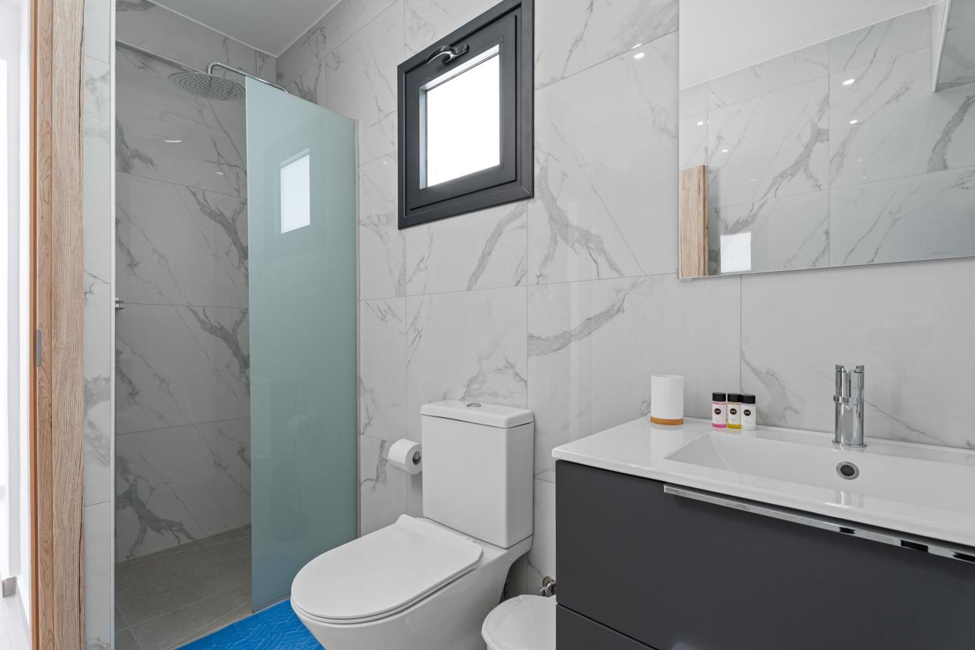 Luxury 1 & 2 Bdr 300 Meters From Sandy Beach! Ayia Napa