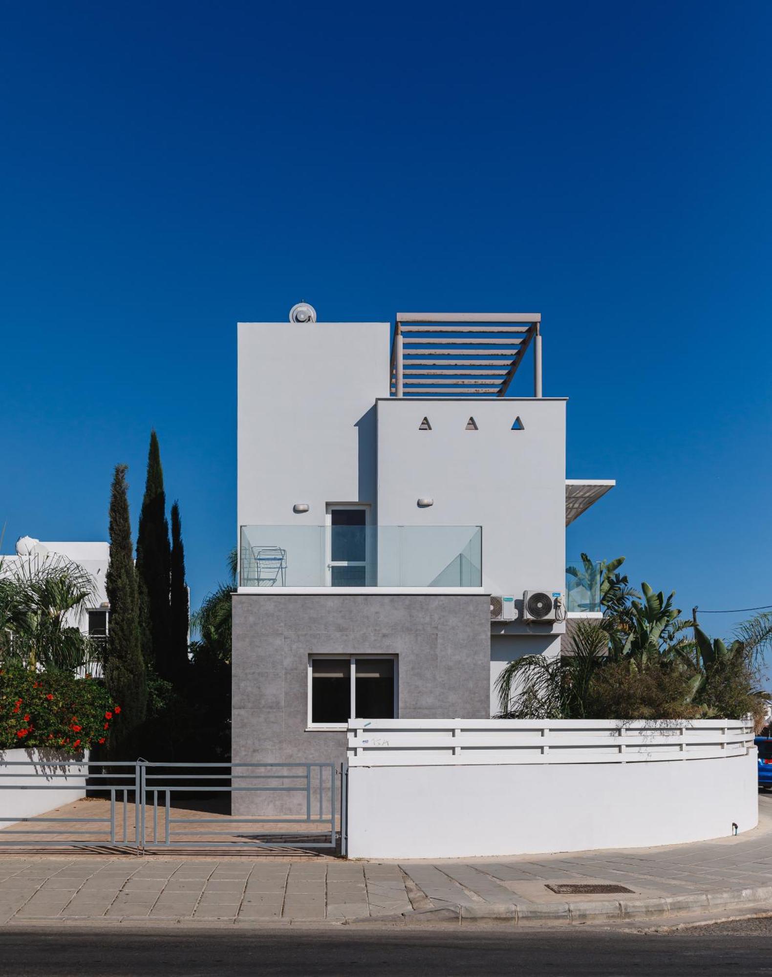Villa Nissini #2 #3 And #22 *
