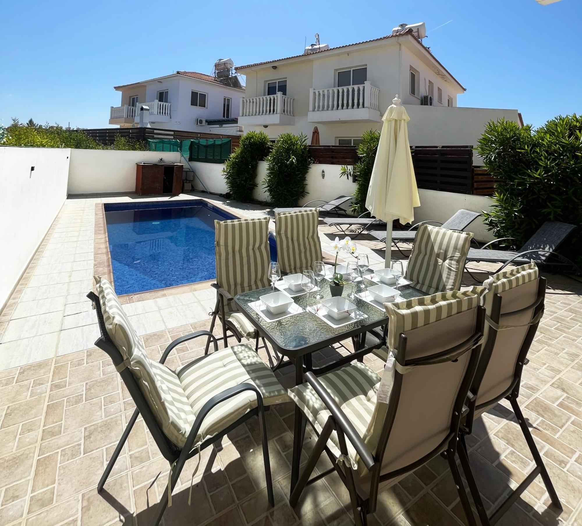 Villa Nissi Golden