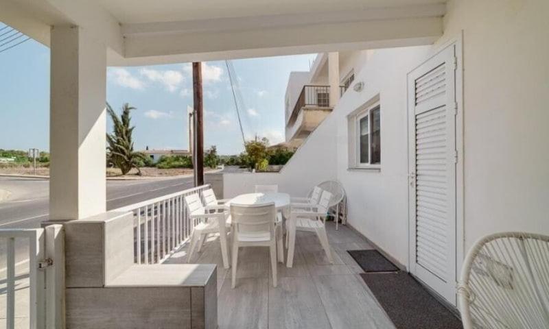 Deluxe - 500m Nissi Beach! Apartment