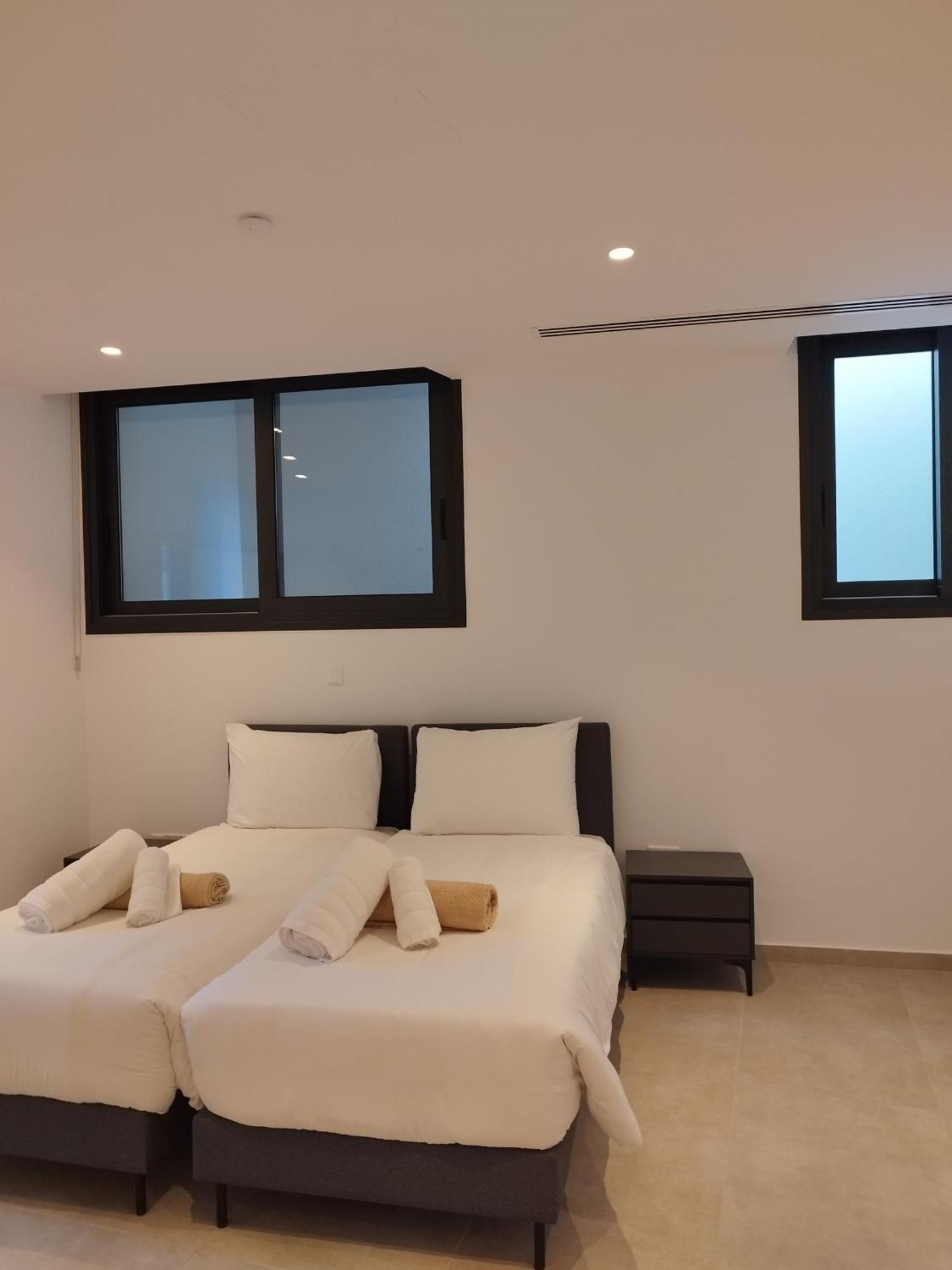Aqua Beachfront - 1 Pousada *
