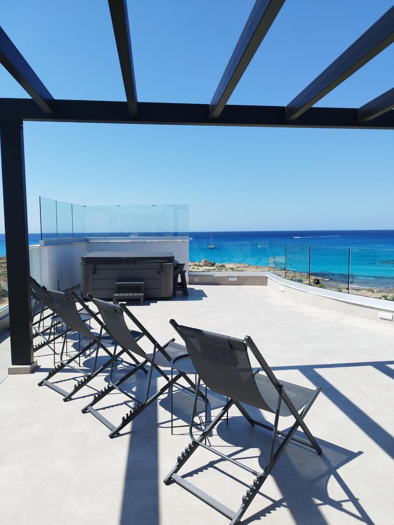 Aqua Beachfront - 1 Pousada Agia Napa