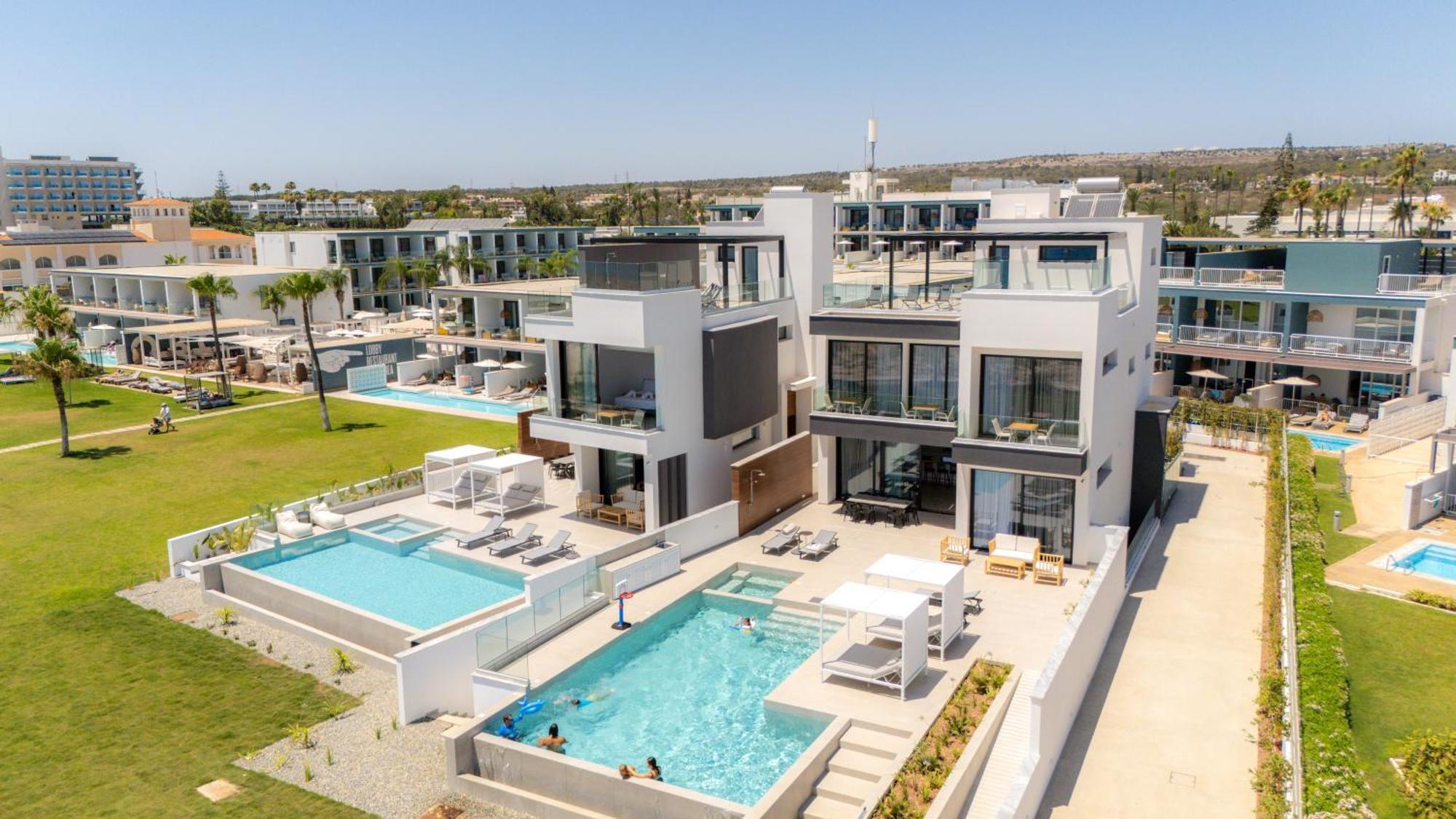 Aqua Beachfront - 2 * Ayia Napa