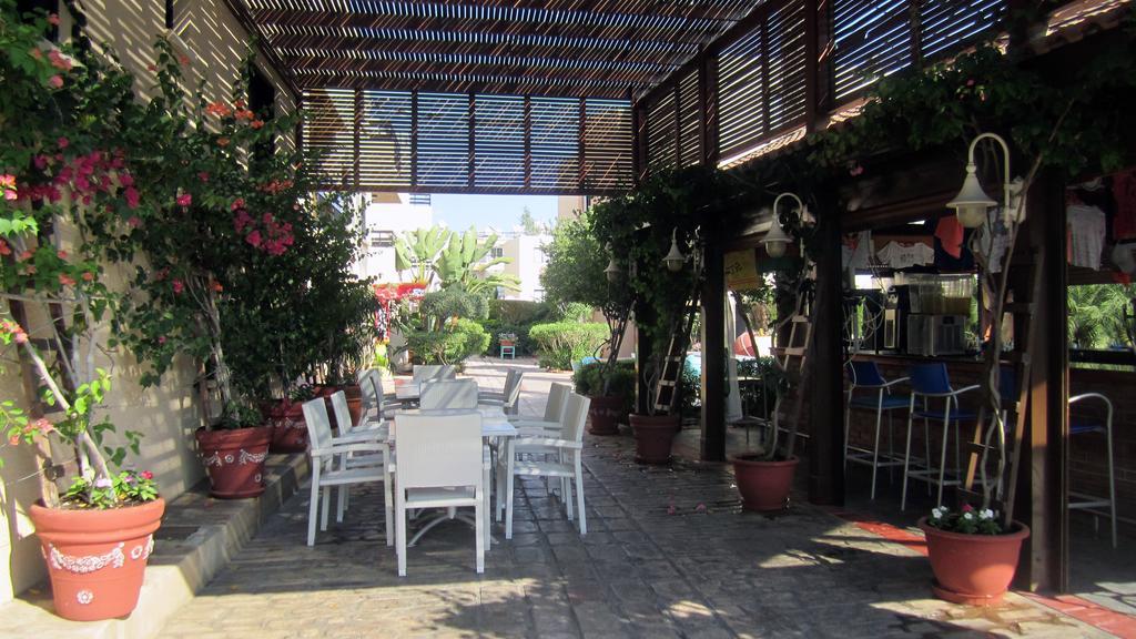 Senator - Adults Only Aparthotel 3*