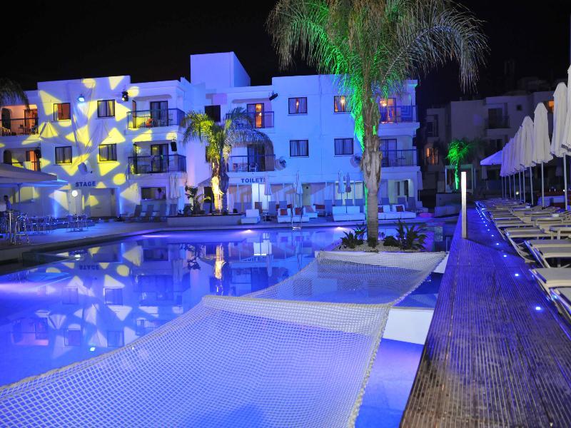Tsokkos Holidays 3*