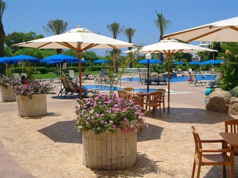 Hotel Nissiana & 3*