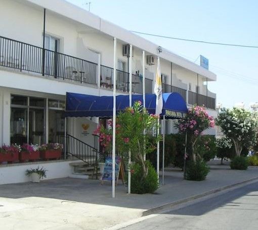 Aparthotel Pavlinia &