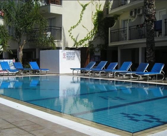 Pavlinia & 3*
