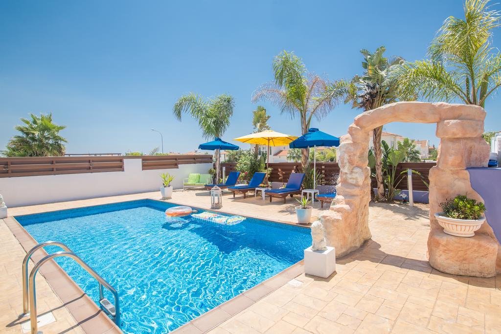 Adamantia Villa Ayia Napa