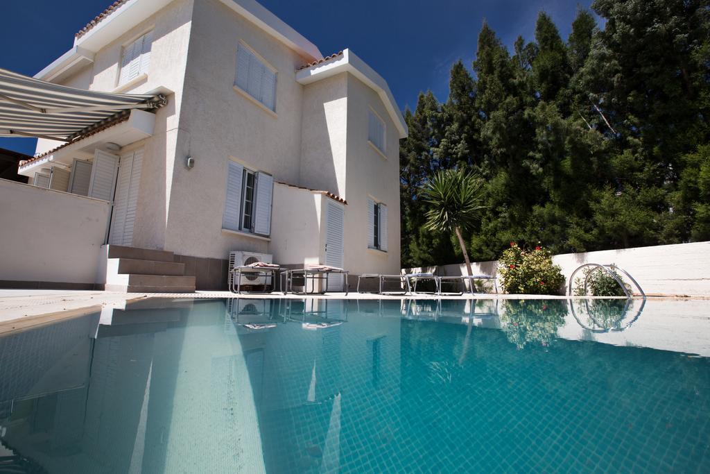 Merab Center * Ayia Napa