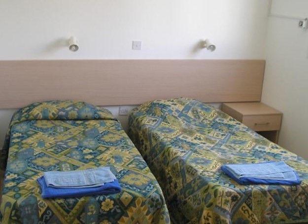 Aparthotel Pavlinia &