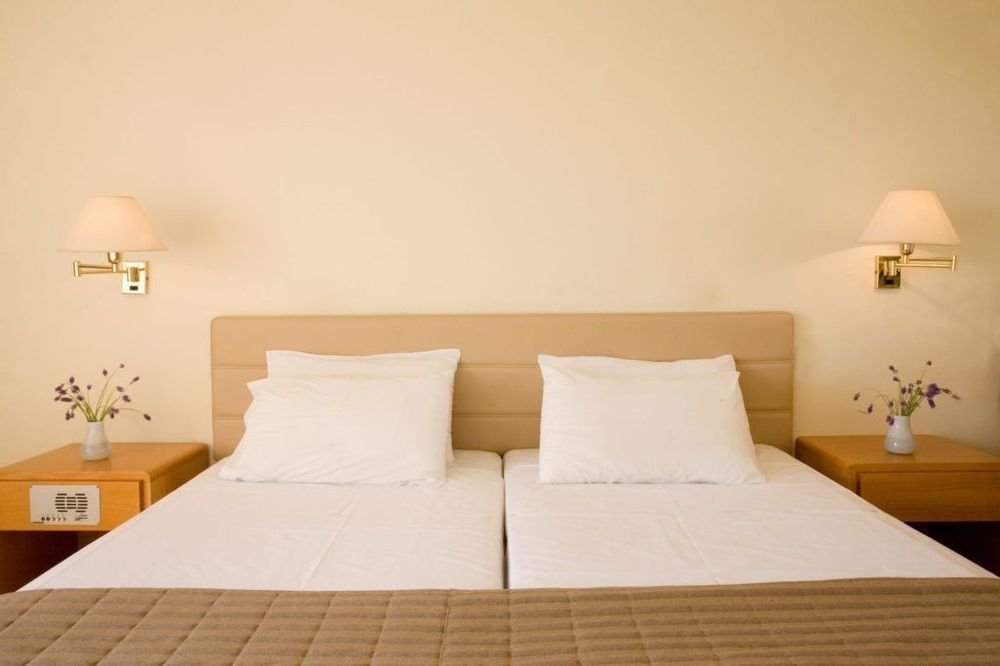 Nissi Park Hotel 3*