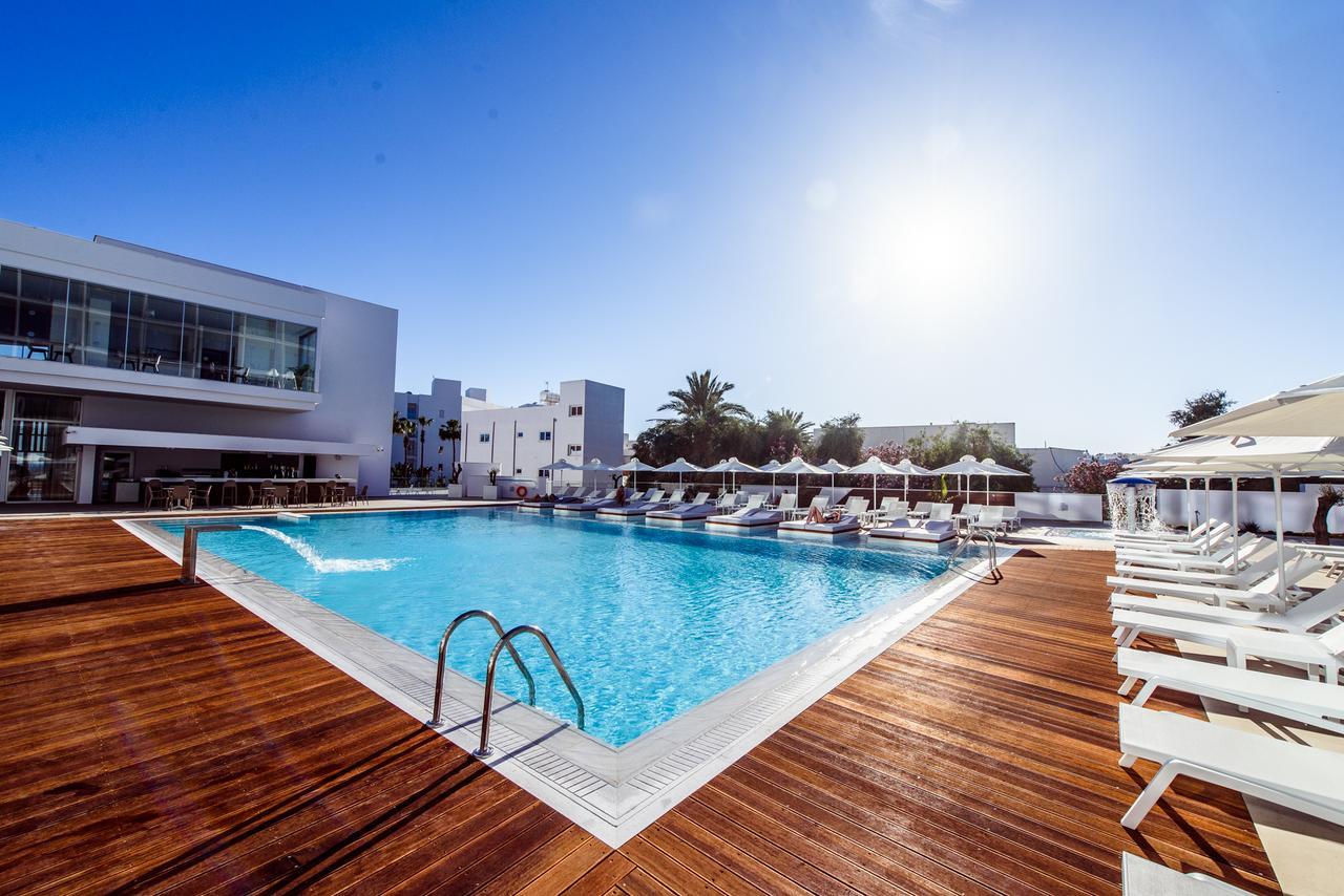 Hotel Eleana 3*