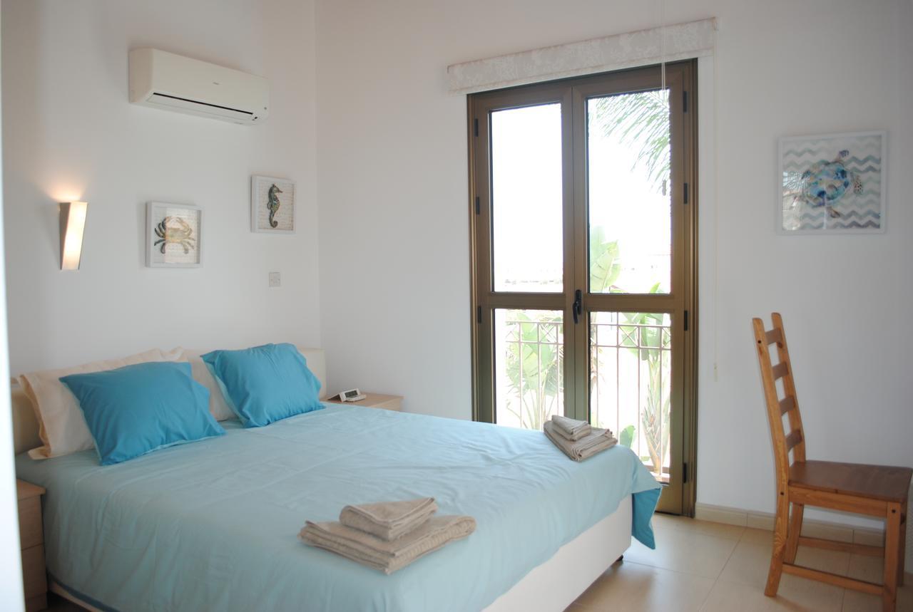 Narcissos Thekla Villa