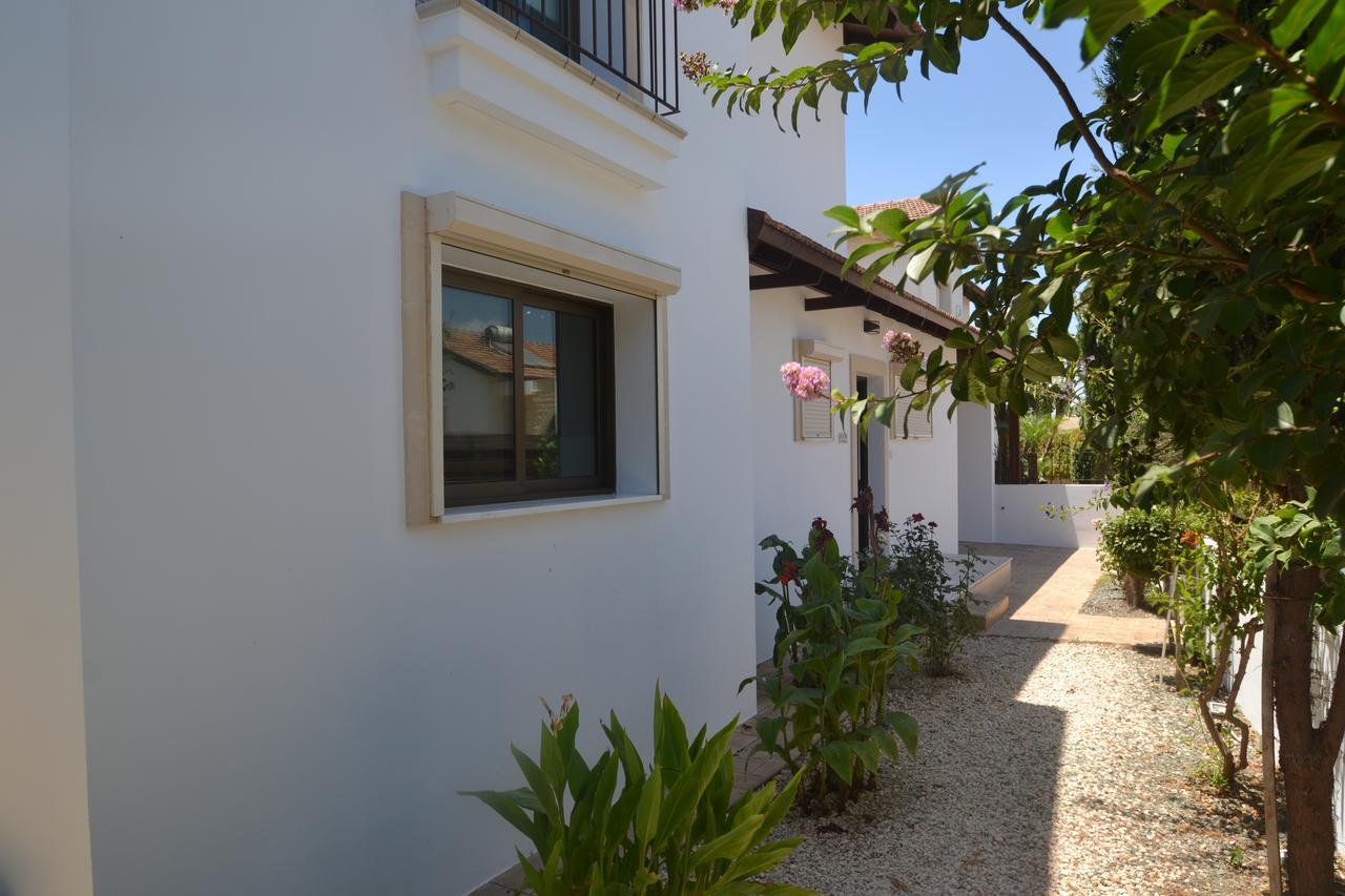 Narcissos Thekla Villa