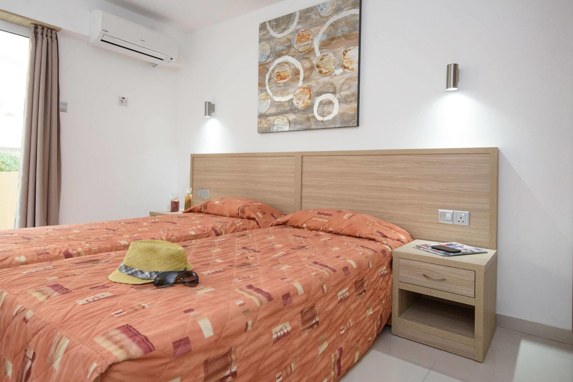 Aparthotel Paul Marie Agia Napa
