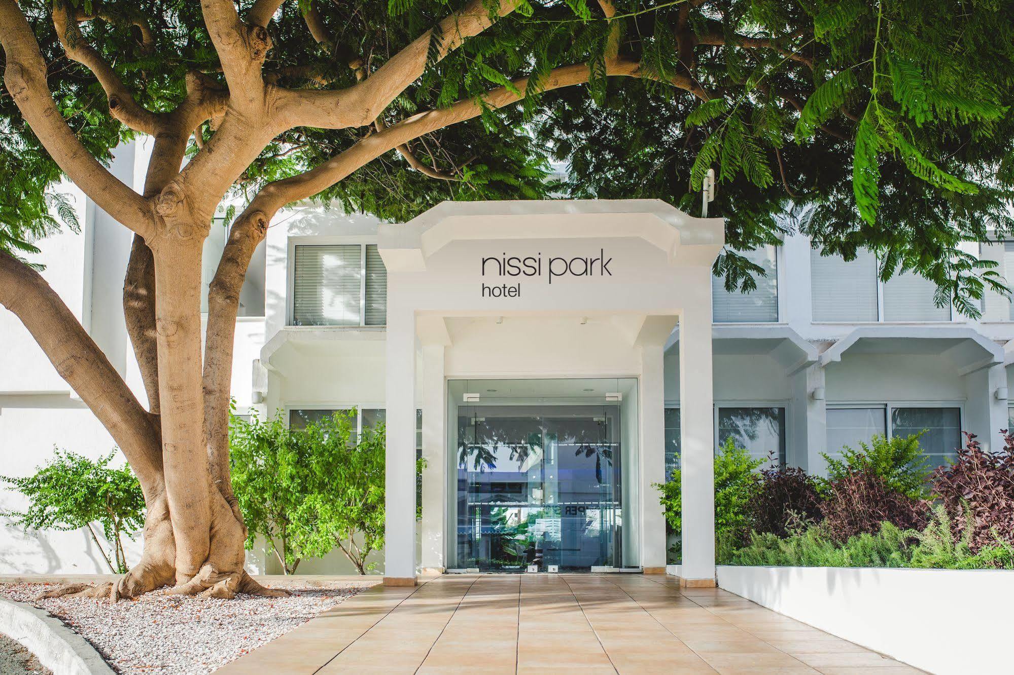 Nissi Park Hotel 3*