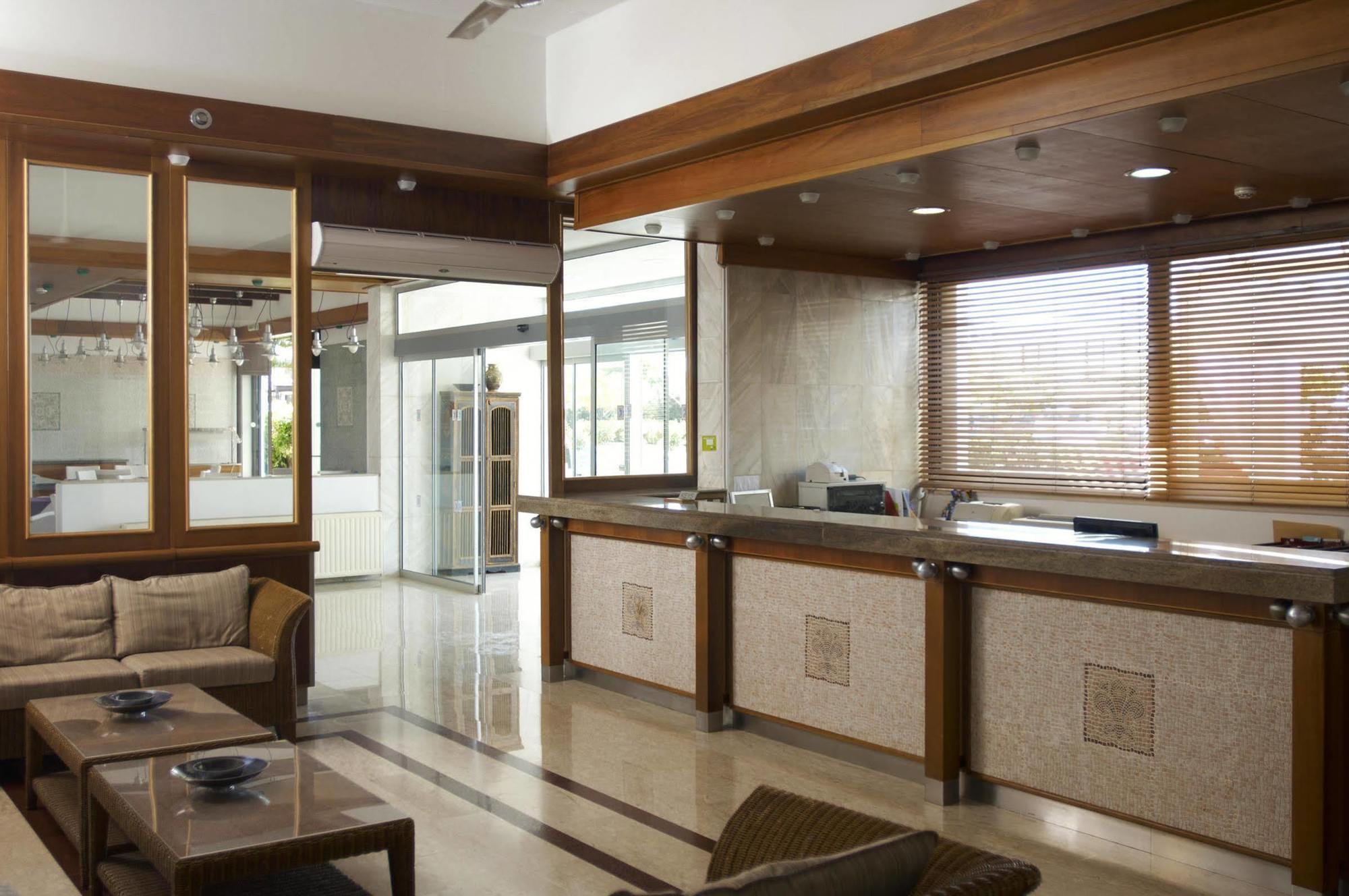Senator - Adults Only Aparthotel