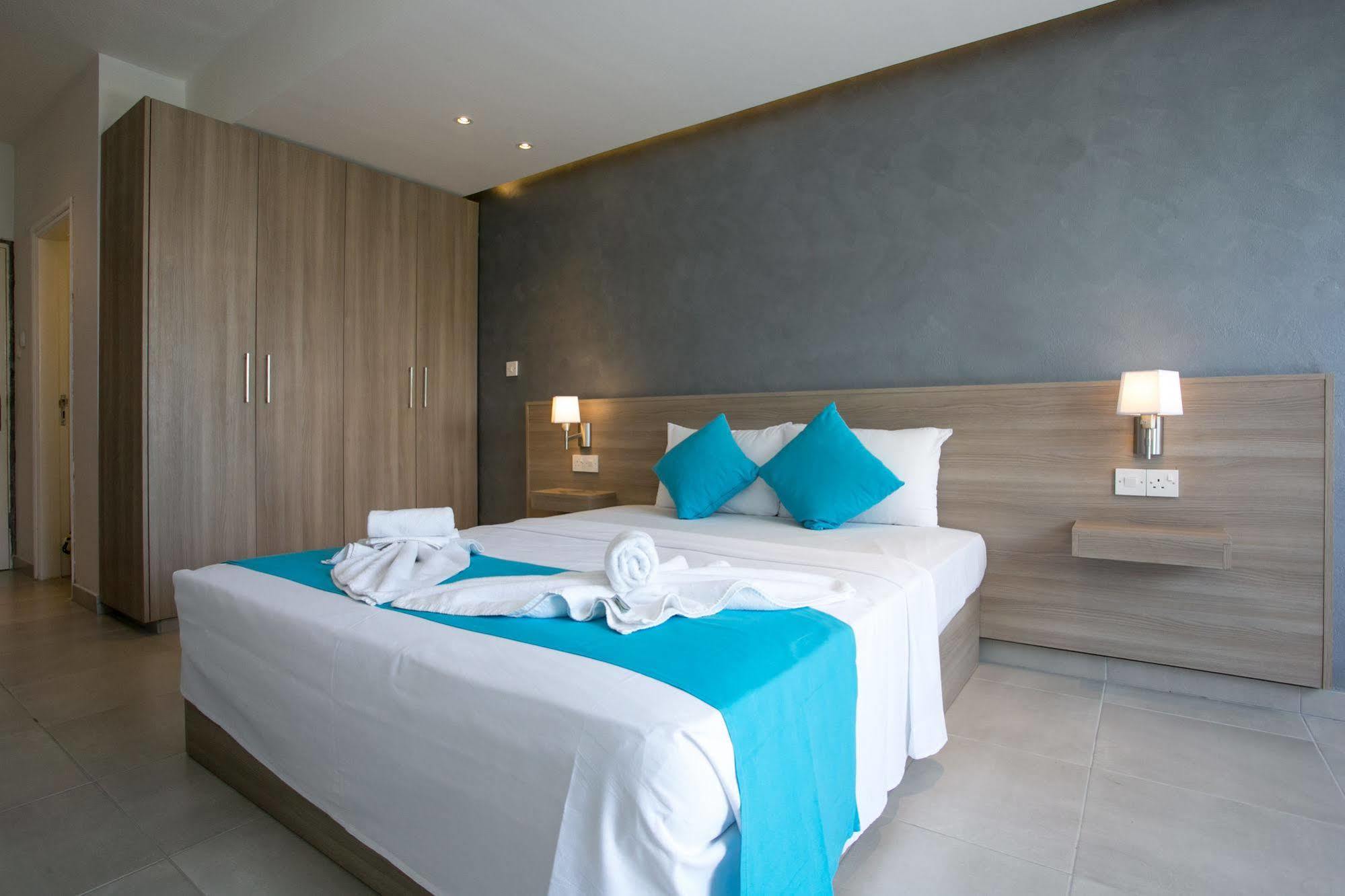Flora Maria 3* Ayia Napa