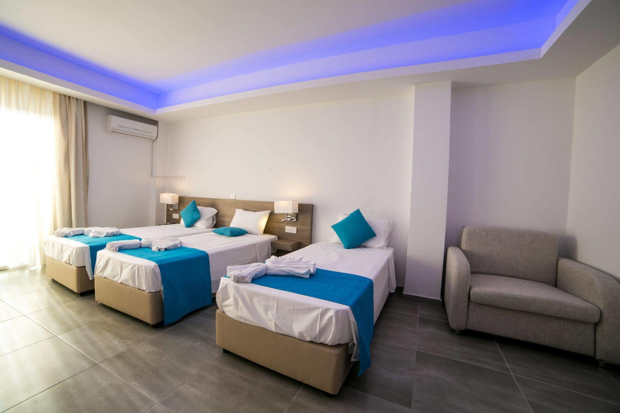 Hotel Flora Maria 3*