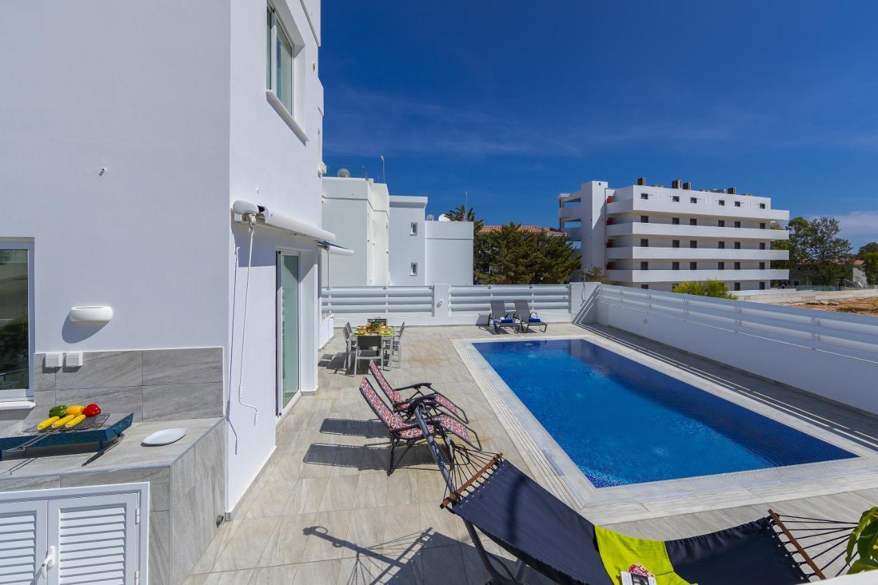 Villa Protaras Araella *