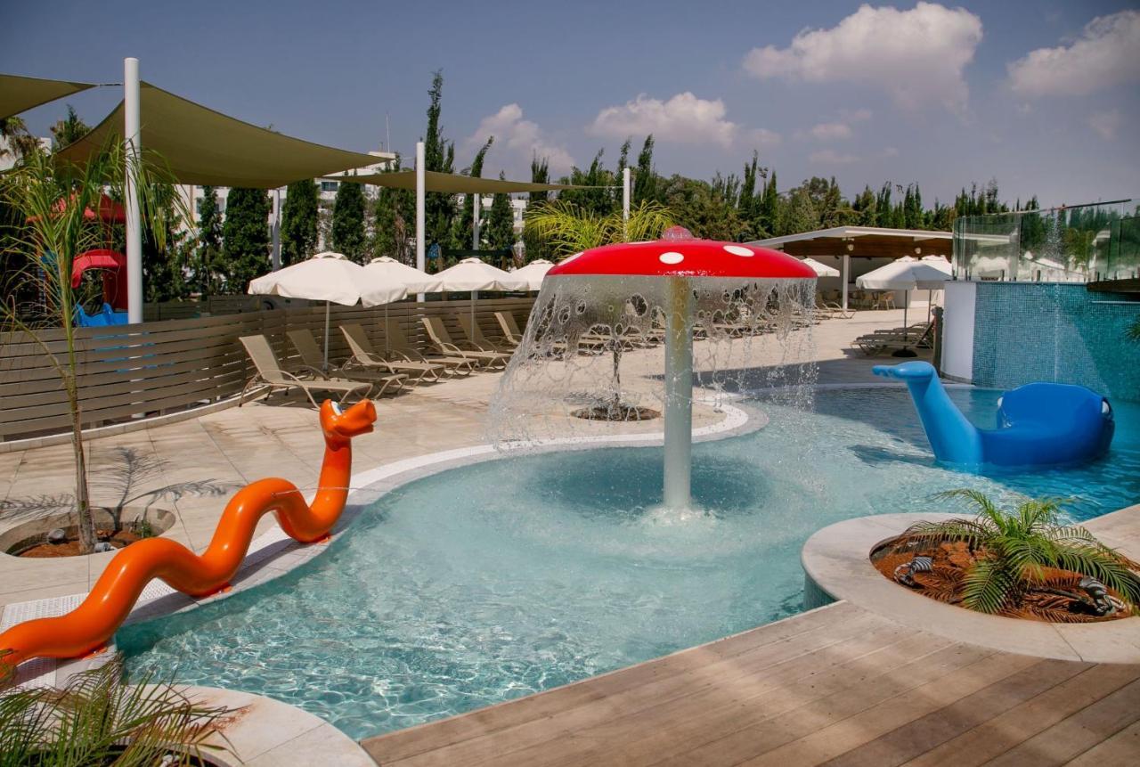 Asterias Hotel