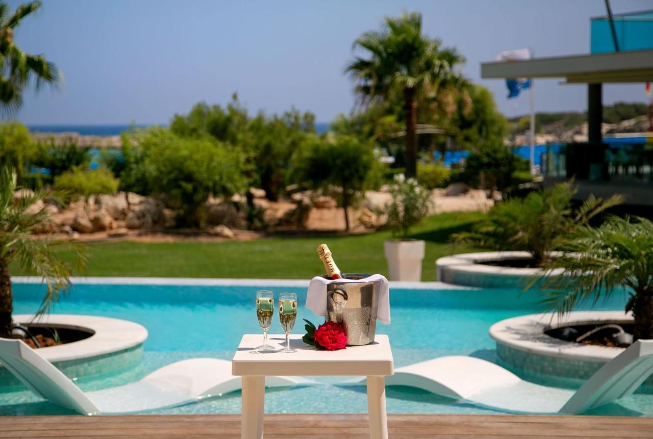 Asterias Hotel