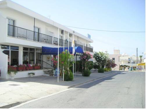 Pavlinia & 3*