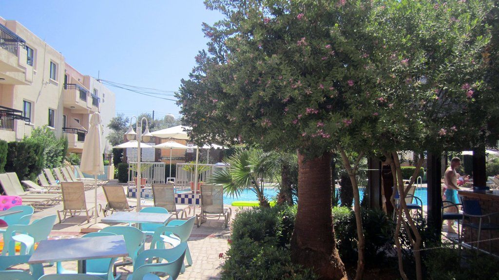 Senator - Adults Only 3*