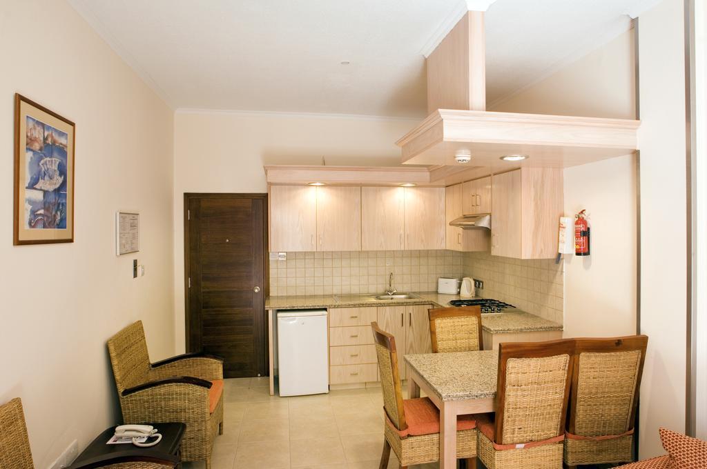Aparthotel Senator - Adults Only