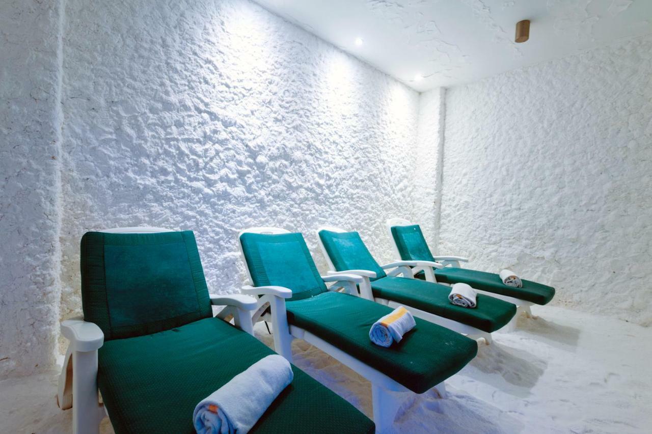 Tofinis 4* Agia Napa